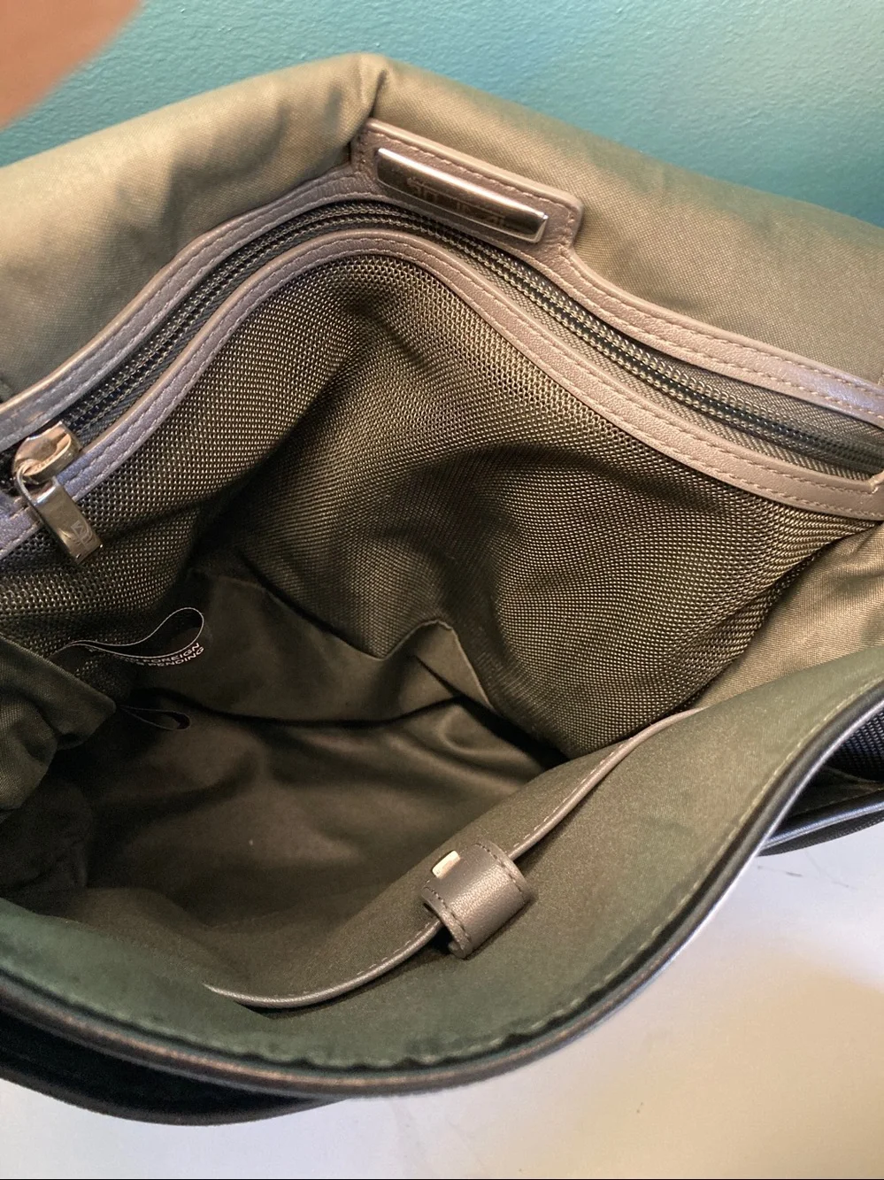 Tumi Alpha 3 LXT Messenger Crossbody Black Nylon & Leather Tech Laptop Bag